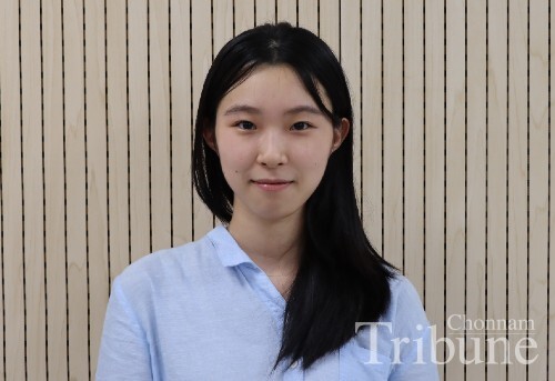 Lee Hye-jung, Senior, School of Biological Sciences and Technology