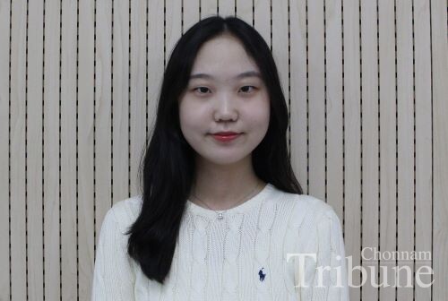Ahn Jin-so, Sophomore, Dept. of Physics