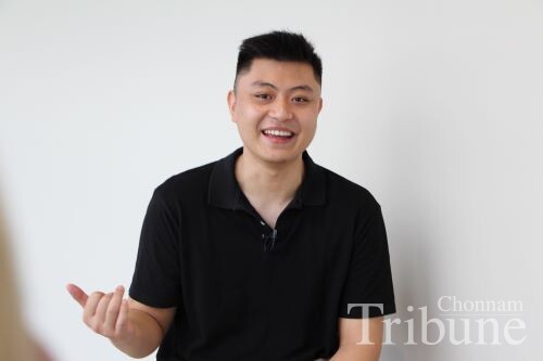 Nicholas Teo, an NTU student majoring in computer science with a minor in entrepreneurship