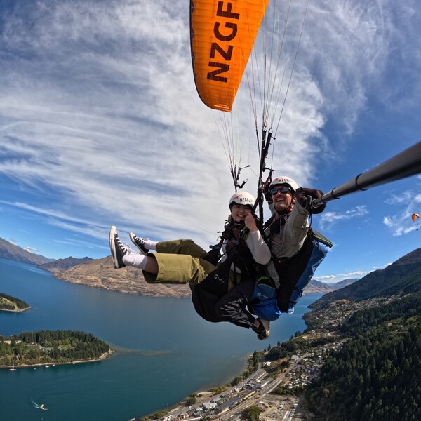 Kim Ye-eun enjoys paragliding in Queenstown, New Zealand