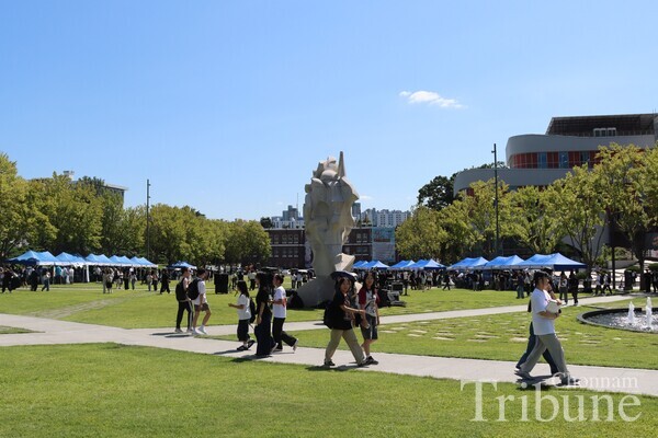 The 2024 fall student club fair is held at Bongji on Sept. 9.