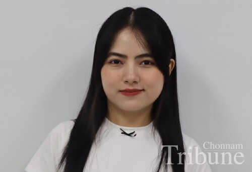 Nguyen Ngoc Quynh, Junior, Dept. of Political Science and International Relations, Vietnam