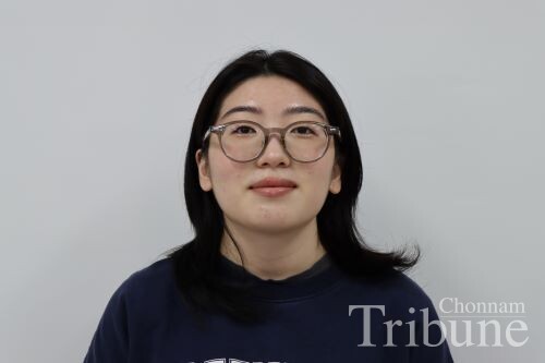 Achylova Zarina, Junior, Dept. of Business Administration, Turkmenistan