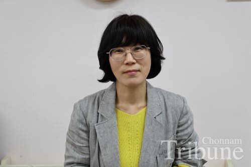Braille transcriber Kim Seon-deok hopes to share her dream with readers through braille: “I dream of a world where everyone is happy and free from discrimination…”