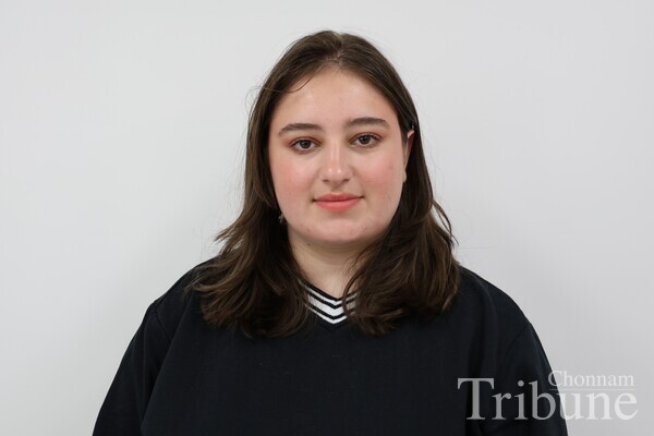 Christina Estephan, Exchange Student, Dept. of Applied Biology, Canada