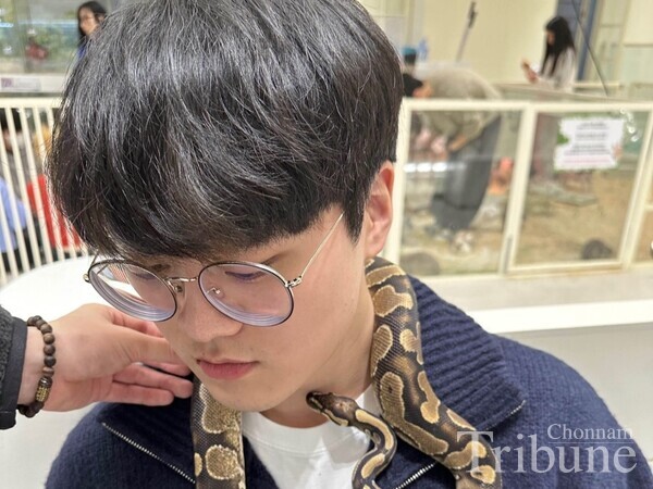 Jin Won-seok, Senior, Dept. of English Language and Literature