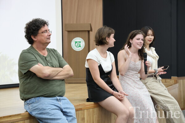 One of the international student expresses her feelings about participating in the program.