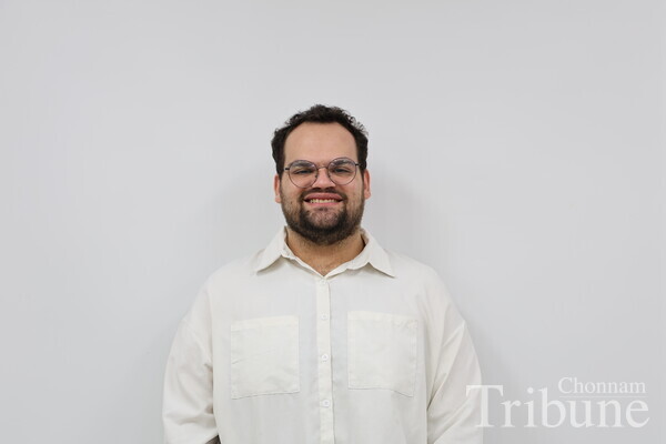 Luis Andrés González, Master’s Student, Dept. of Anthropology, Mexico