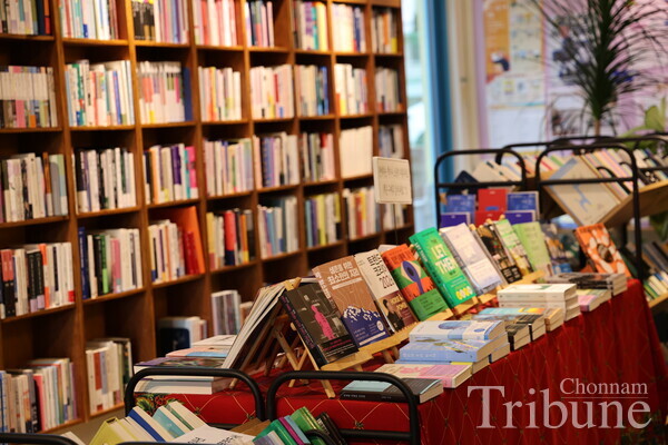 Dongmyeong Bookshop is a gathering place for young people.